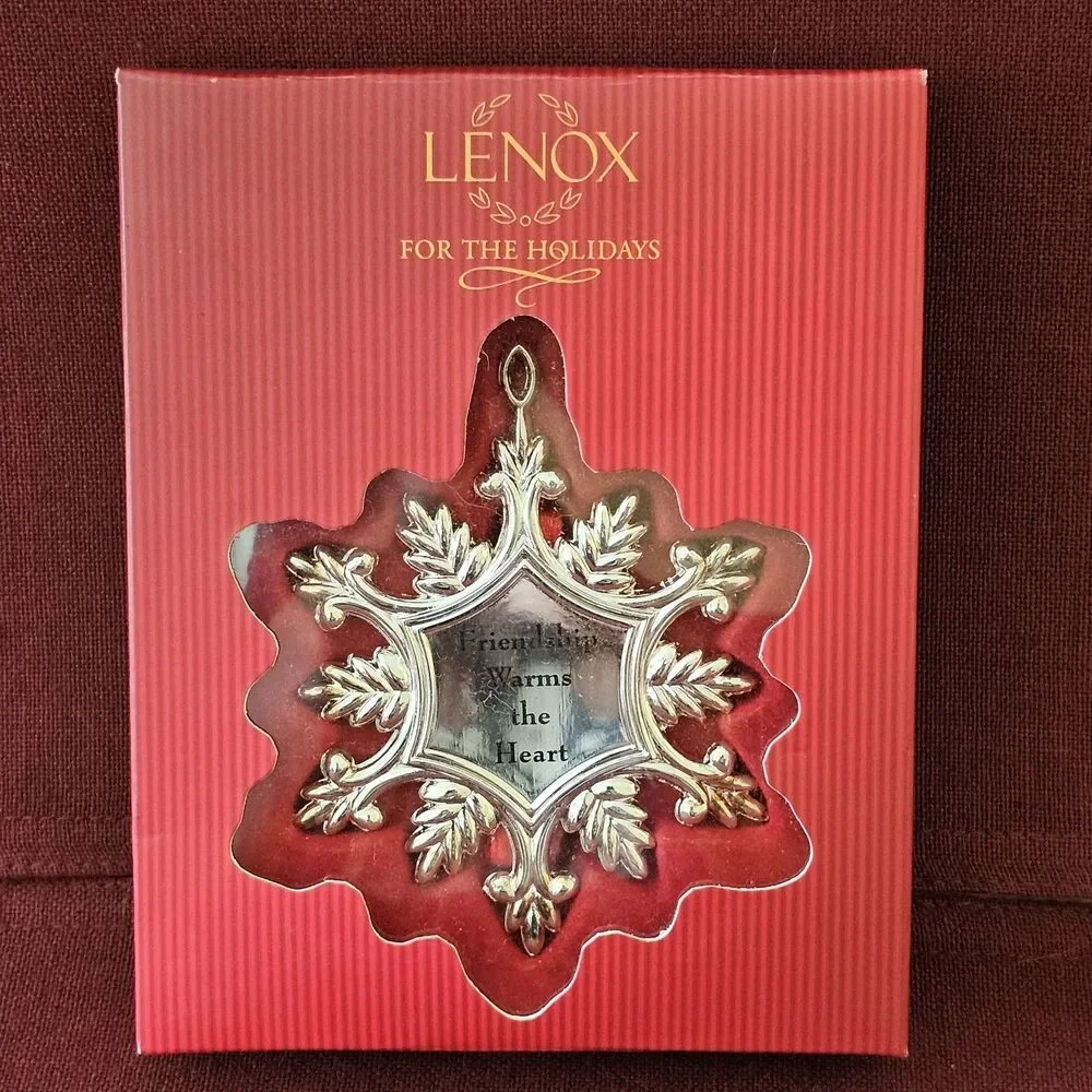 Lenox Sentiment Snowflake Christmas Ornament w/Box Friendship Warms the Heart